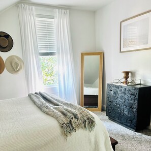 2 Schlafzimmer, Schreibtisch, Bügeleisen/Bügelbrett, WLAN