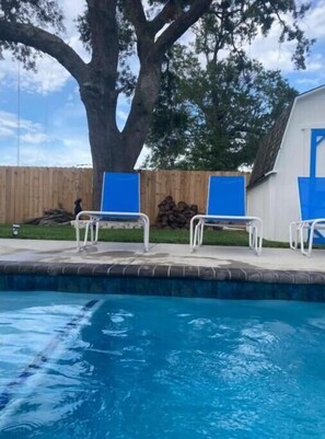 Private pool