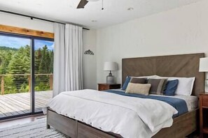 7 slaapkamers, een strijkplank/strijkijzer, wifi, beddengoed
