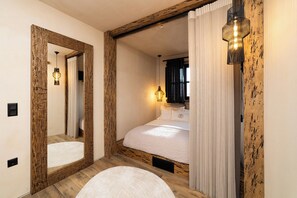 Family Suite | In-room safe, soundproofing, free WiFi - Maison Michelangelo (Distomo-Arachova-Antikyra)