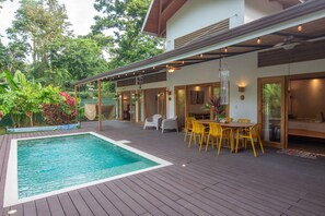 Unclassified image, 4 of 32, button - Casa Luz de Luna en Playa Chiquita (Puerto Viejo de Talamanca)