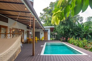 Nicht klassifiziertes Bild, 2 von 32, Schaltfläche