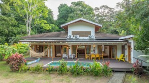 Exterior - Modern House ac private pool steps to the beach (Puerto Viejo de Talamanca)