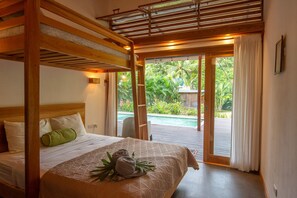 Desk, free WiFi, bed sheets - Casa Luz de Luna en Playa Chiquita (Puerto Viejo de Talamanca)