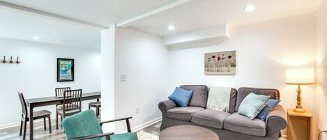 House (3 Bedrooms) | Front of property