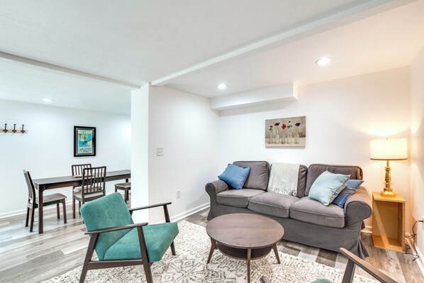 House (3 Bedrooms) | Front of property