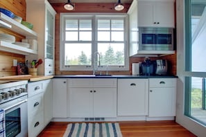 House (4 Bedrooms) | Interior - Serene Washington Island Getaway w/ Private Beach! (Washington Island)