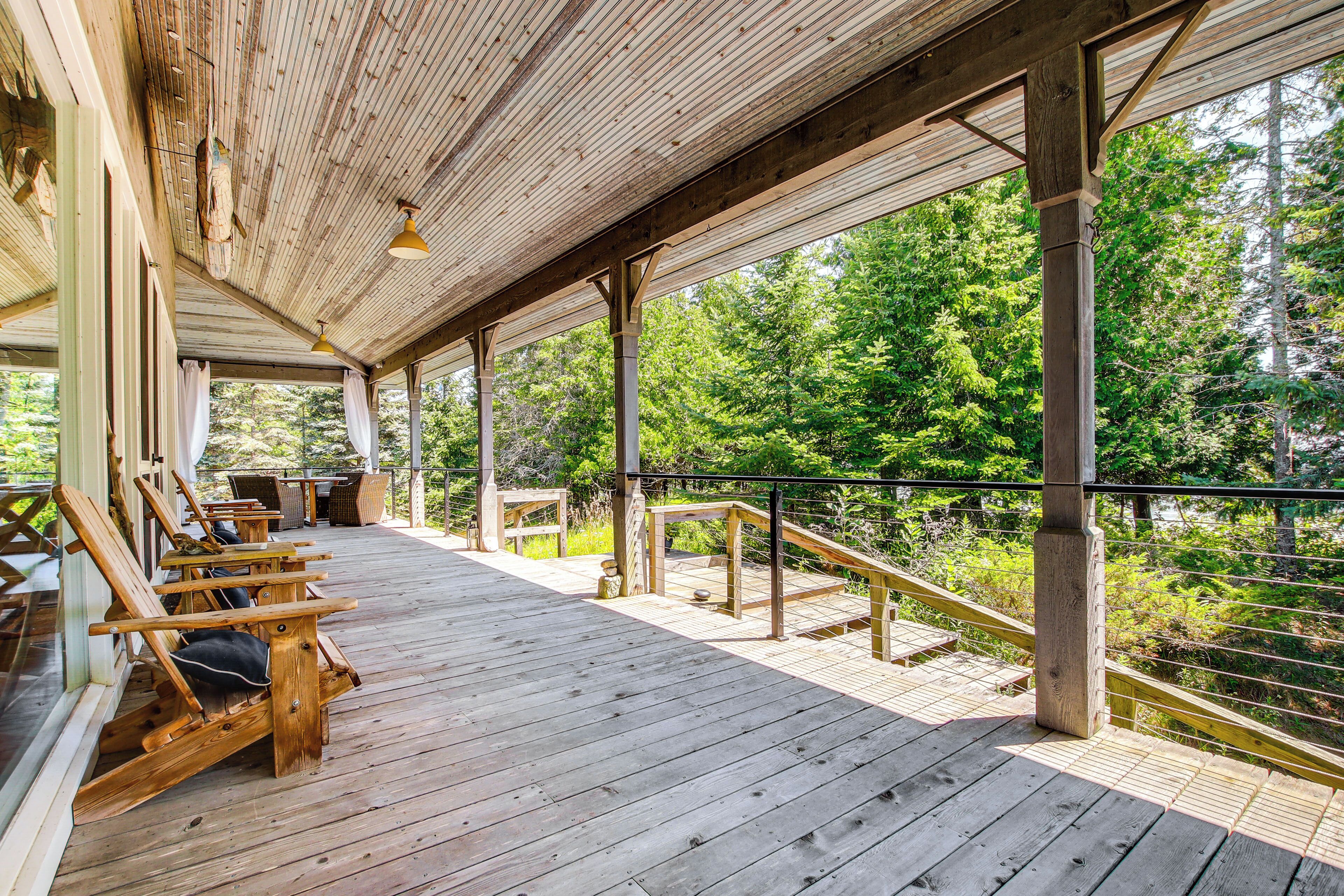 House (4 Bedrooms) | Terrace/patio