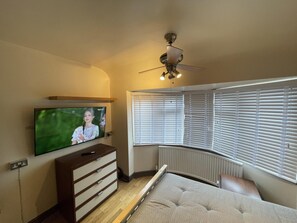 Apartment | 2 bedrooms, free WiFi, bed sheets - Cosy Heathrow Apartment With 2 Bedrooms (Hayes)