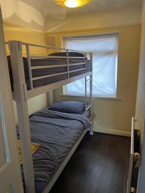 Apartment | 2 bedrooms, free WiFi, bed sheets - Cosy Heathrow Apartment With 2 Bedrooms (Hayes)