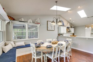 Rumah (5 Bedrooms) | Interior