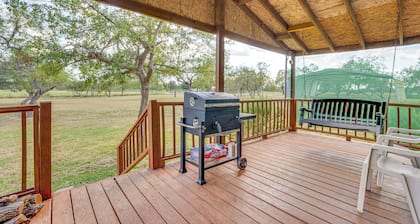 Country Harwood Retreat: Trails, Creek & Wildlife