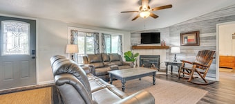 Country Harwood Retreat: Trails, Creek & Wildlife