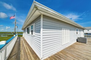 Interior - Sunset Views & Large Deck: Home in Crystal Beach! (Port Bolivar)