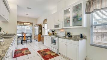 บ้านพัก (2 Bedrooms) | ภายใน