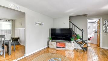 House (2 Bedrooms) | Bahagian dalam