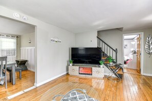 House (2 Bedrooms) | Interior - 3 Mi to Dtwn Syracuse: Home w/ Fenced Yard! (Syracuse)