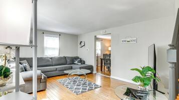 House (2 Bedrooms) | Bahagian dalam