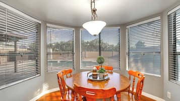 Casa (5 Bedrooms) | Parte interna