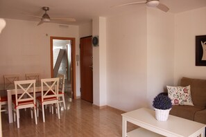 Interior - Delfines VII bl.II esc.I 2º pta.5 Only families (Xeraco Playa)