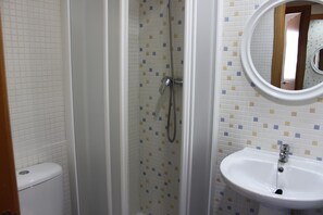 Shower, towels