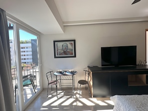 1 chambre, fer et planche Ă repasser, Wi-Fi, draps fournis