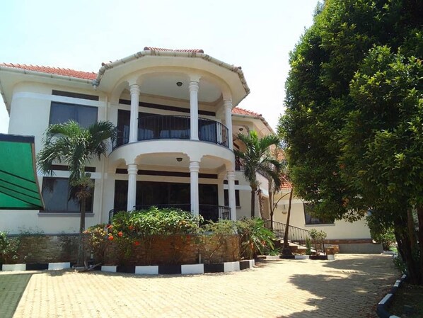 House | Exterior
