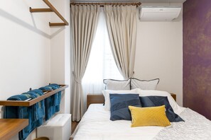 4 slaapkamers, een bureau, een strijkplank/strijkijzer, gratis wifi