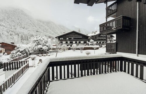 Beautiful T2 with balcony near track