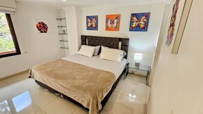 2 dormitorios, escritorio, wifi gratis y ropa de cama