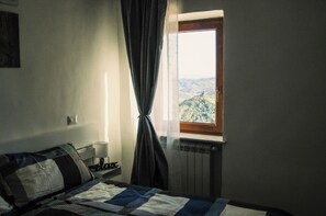 4 Schlafzimmer, Reisekinderbett, kostenloses WLAN, Bettwäsche
