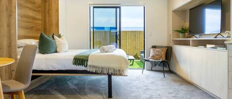 1 bedroom, desk, iron/ironing board, travel cot