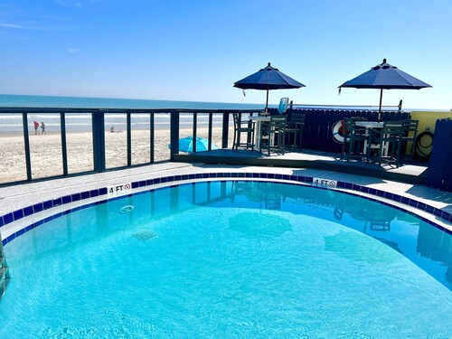 Ocean Breeze - Ocean Front at Symphony Beach Club