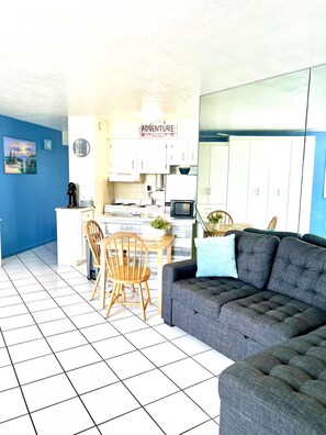 Apartment | Internet - Beach Happy - Ocean View at Symphony Beach Club (Ormond Beach)