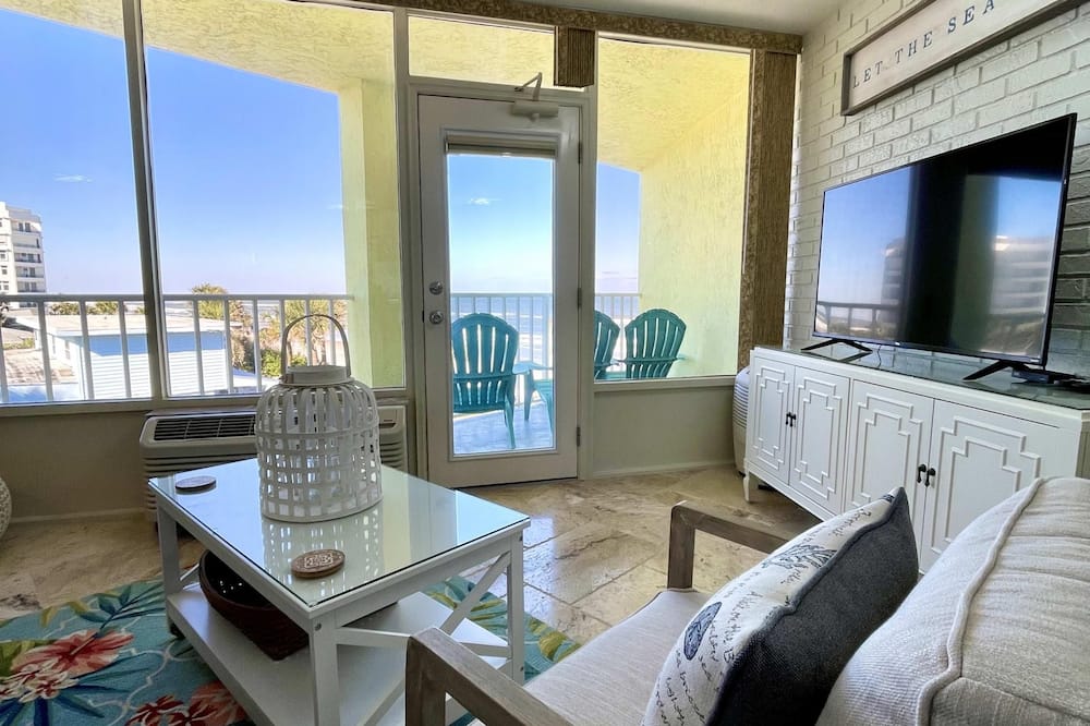 Sea Dreams - Beachside 1 Bedroom at Symphony Beach