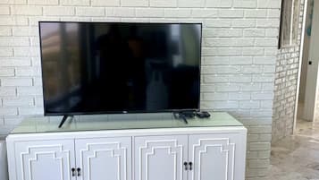 ์ํํธ | 1 ๊ฐ์ ์นจ์ค, ์ธํฐ๋ท