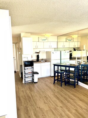 Apartment - Waters Edge - Ocean View at Symphony Beach Club (Ormond Beach)