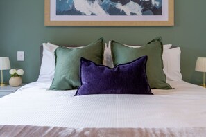 2 bedrooms, iron/ironing board, free WiFi, bed sheets - Lovely in Linwood: 2BR Beauty with free Carpark (Christchurch)