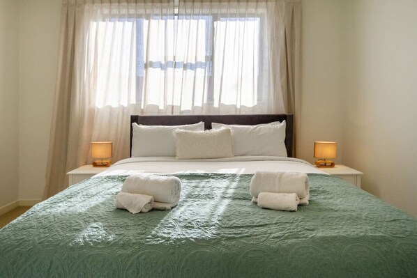 3 habitaciones, tabla de planchar con plancha y wifi gratis 