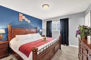 3 bedrooms, iron/ironing board, free WiFi, bed sheets