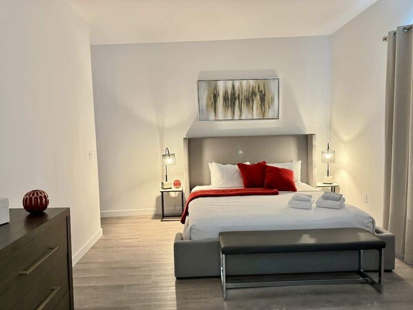 5 bedrooms, iron/ironing board, free WiFi, bed sheets