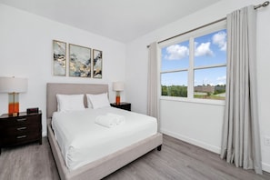 5 bedrooms, iron/ironing board, free WiFi, bed sheets