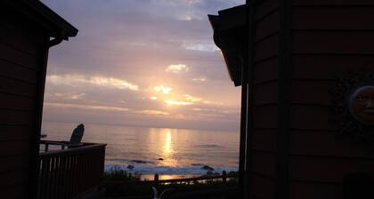 Ocean Front Cabin 16 Jacuzzi Incredible Views