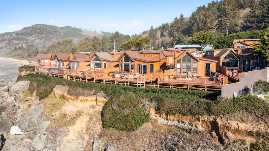 Ocean Front Cabin 15 Jacuzzi Sensational Views