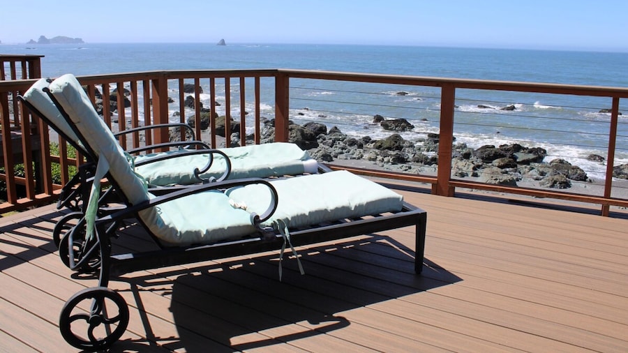Ocean Front Cabin 15 Jacuzzi Sensational Views