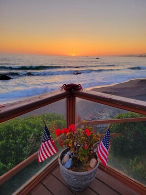 Apartment | 2 bedrooms - Ocean Front Cabin 12 Jacuzzi Spectacular Views (Smith River)