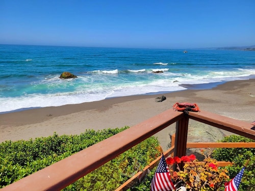 Ocean Front Cabin 12 Jacuzzi Spectacular Views