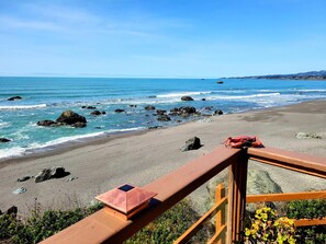 Apartment | 2 bedrooms - Ocean Front Cabin 12 Jacuzzi Spectacular Views (Smith River)