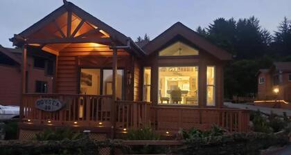 Oceanview Cabin 26 w Jacuzzi Striking Views