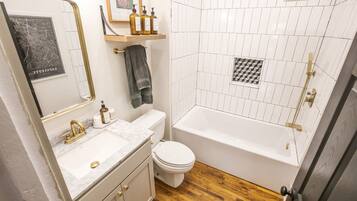House | Bathroom